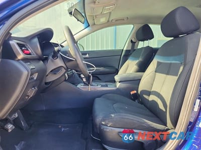 Zdjęcie 7 z 12 samochodu: 2018 KIA OPTIMA LX VIN:5XXGT4L3XJG250249 - miniatura