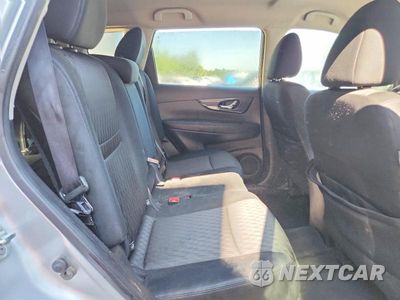 Zdjęcie 11 z 13 samochodu: 2018 NISSAN ROGUE SV VIN:KNMAT2MT8JP510570 - miniatura
