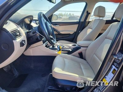 Zdjęcie 7 z 13 samochodu: 2015 BMW X1 XDRIVE28I VIN:WBAVL1C56FVY31828 - miniatura