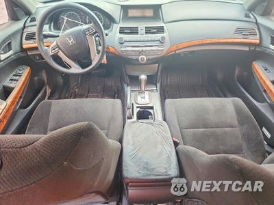 Zdjęcie 8 z 12 samochodu: 2012 HONDA ACCORD EX VIN:1HGCP2F72CA021313 - miniatura