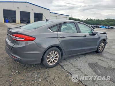 Trzecie zdjęcie samochodu z tyłu: 2017 FORD FUSION S VIN:3FA6P0G7XHR218988 - miniatura