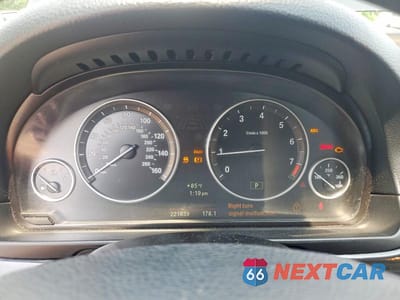 Zdjęcie 9 z 12 samochodu: 2011 BMW 535 XI VIN:WBAFU7C51BC875911 - miniatura