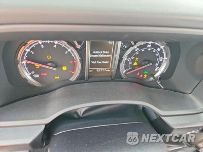 Zdjęcie 9 z 12 samochodu: 2022 TOYOTA 4RUNNER LIMITED VIN:JTEKU5JRXN6023132 - miniatura