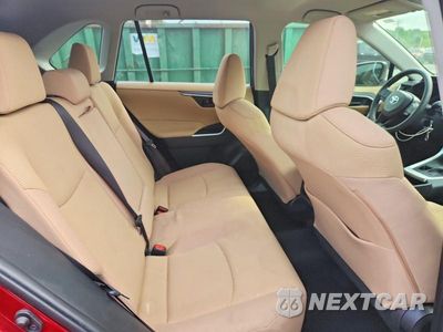 Zdjęcie 11 z 13 samochodu: 2019 TOYOTA RAV4 LE VIN:JTMG1RFV8KD504570 - miniatura