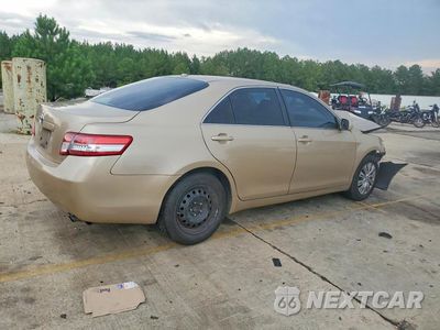 Trzecie zdjęcie samochodu z tyłu: 2011 TOYOTA CAMRY LE VIN:4T1BF3EK8BU171329 - miniatura
