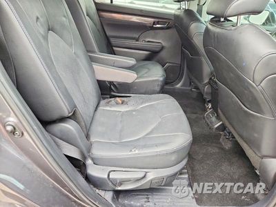 Zdjęcie 10 z 12 samochodu: 2025 TOYOTA HIGHLANDER PLATINUM VIN:5TDKDRBH5SS576770 - miniatura