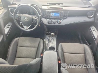 Zdjęcie 8 z 13 samochodu: 2017 TOYOTA RAV4 LE VIN:JTMBFREV9HJ709435 - miniatura