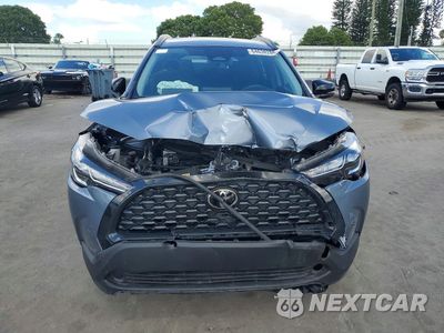 Piąte zdjęcie samochodu w środku: 2025 TOYOTA COROLLA CROSS LE VIN:7MUCAAAG0SV136176 - miniatura