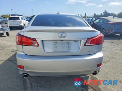 Zdjęcie 6 z 12 samochodu: 2011 LEXUS IS 350 VIN:JTHBE5C25B5025386 - miniatura