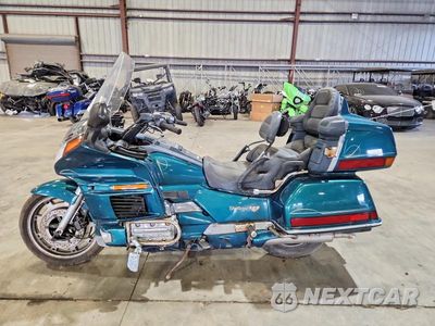 Trzecie zdjęcie samochodu z tyłu: 1995 HONDA GL1500 I/2 VIN:1HFSC2267SA700114 - miniatura