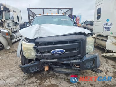 Piąte zdjęcie samochodu w środku: 2011 FORD F550 VIN:1FDUF5GT4BEA48034 - miniatura