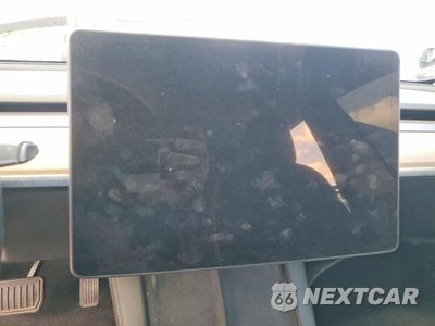 Zdjęcie 9 z 14 samochodu: 2023 TESLA MODEL 3 VIN:5YJ3E1EA9PF454152 - miniatura