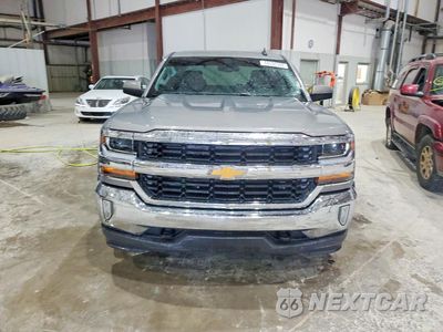 Piąte zdjęcie samochodu w środku: 2017 CHEVROLET SILVERADO K1500 LT VIN:3GCUKREC8HG206709 - miniatura