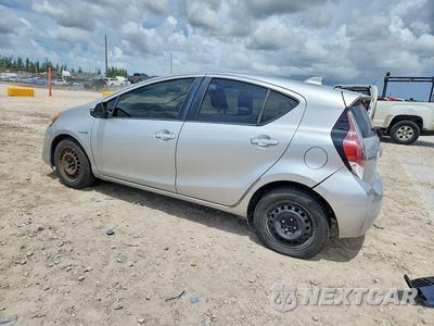 Drugie zdjęcie samochodu z przodu: 2016 TOYOTA PRIUS C TWO VIN:JTDKDTB39G1119823 - miniatura