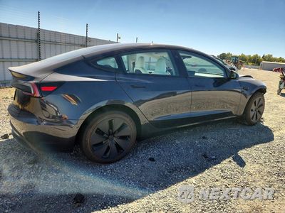 Trzecie zdjęcie samochodu z tyłu: 2025 TESLA MODEL 3 VIN:5YJ3E1EA9SF933213 - miniatura