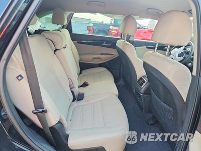 Zdjęcie 11 z 14 samochodu: 2019 KIA SORENTO LX VIN:5XYPG4A33KG545620 - miniatura