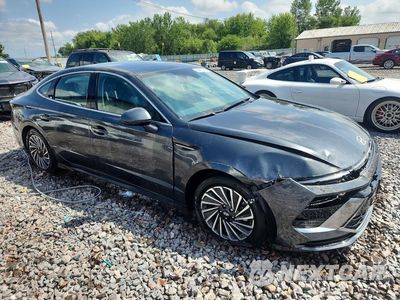 Czwarte zdjęcie samochodu z boku: 2025 HYUNDAI SONATA HYBRID SEL VIN:KMHL34JJXSA108203 - miniatura