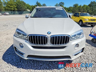 Piąte zdjęcie samochodu w środku: 2016 BMW X5 XDRIVE35I VIN:5UXKR0C53G0P28264 - miniatura