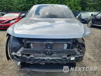 Piąte zdjęcie samochodu w środku: 2022 VOLKSWAGEN TIGUAN SE R-LINE BLACK VIN:3VV8B7AXXNM128673 - miniatura
