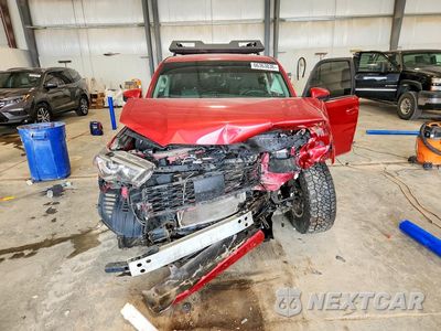Piąte zdjęcie samochodu w środku: 2021 TOYOTA 4RUNNER SR5 VIN:JTEMU5JR1M5882297 - miniatura
