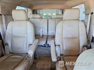 Zdjęcie 10 z 13 samochodu: 2011 CHEVROLET SUBURBAN K1500 LTZ VIN:1GNSKKE37BR262346 - miniatura