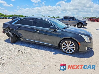 Czwarte zdjęcie samochodu z boku: 2014 CADILLAC XTS LUXURY COLLECTION VIN:2G61M5S32E9200312 - miniatura