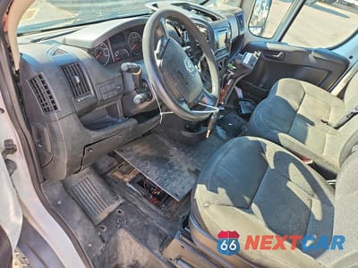 Zdjęcie 8 z 13 samochodu: 2017 RAM PROMASTER 3500 3500 HIGH VIN:3C6URVJG7HE524837 - miniatura