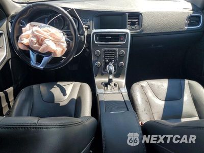 Zdjęcie 8 z 12 samochodu: 2015 VOLVO S60 PREMIER+ VIN:YV1612TC3F1314537 - miniatura
