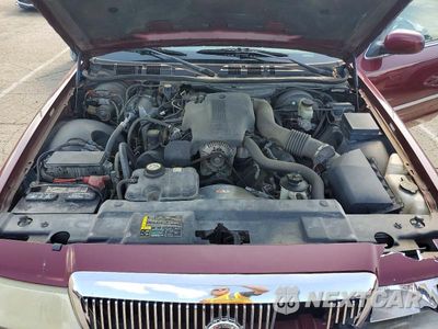 Zdjęcie 11 z 12 samochodu: 2004 MERCURY GRAND MARQUIS GS VIN:2MEFM74WX4X653270 - miniatura