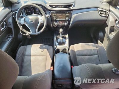 Zdjęcie 8 z 13 samochodu: 2016 NISSAN ROGUE SV VIN:KNMAT2MT2GP718159 - miniatura