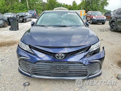 Piąte zdjęcie samochodu w środku: 2021 TOYOTA CAMRY LE VIN:4T1C11AKXMU422514 - miniatura