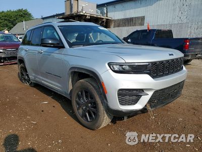 Czwarte zdjęcie samochodu z boku: 2025 JEEP GRAND CHEROKEE LAREDO VIN:1C4RJHAG4S8741383 - miniatura