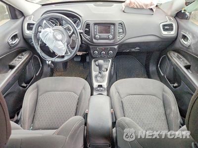 Zdjęcie 8 z 13 samochodu: 2018 JEEP COMPASS SPORT VIN:3C4NJDAB2JT399993 - miniatura