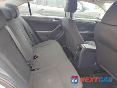 Zdjęcie 10 z 12 samochodu: 2015 VOLKSWAGEN JETTA BASE VIN:3VW2K7AJ1FM324970 - miniatura