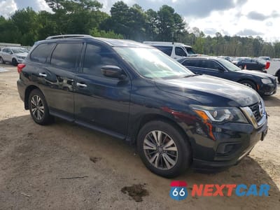 Czwarte zdjęcie samochodu z boku: 2017 NISSAN PATHFINDER S VIN:5N1DR2MM9HC649415 - miniatura
