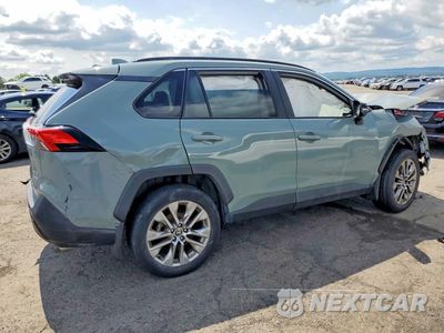 Trzecie zdjęcie samochodu z tyłu: 2021 TOYOTA RAV4 XLE PREMIUM VIN:2T3A1RFV6MW182250 - miniatura