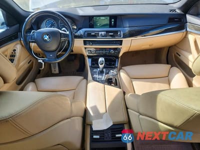 Zdjęcie 8 z 12 samochodu: 2013 BMW 528 XI VIN:WBAXH5C55DDW13433 - miniatura