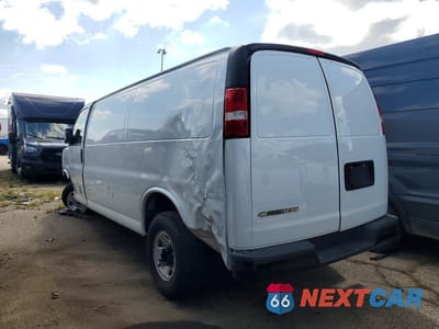 Drugie zdjęcie samochodu z przodu: 2023 CHEVROLET EXPRESS G2500 VIN:1GCWGBFP5P1175337 - miniatura