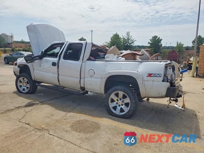 Drugie zdjęcie samochodu z przodu: 2006 CHEVROLET SILVERADO K1500 VIN:1GCEK19B56Z110380 - miniatura