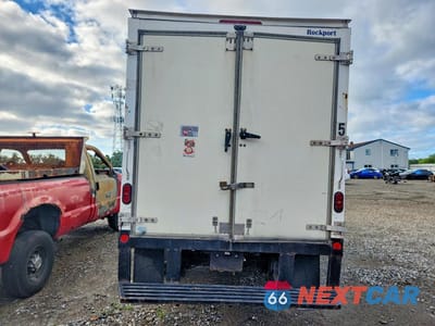 Zdjęcie 6 z 12 samochodu: 2022 CHEVROLET EXPRESS REFRIGERATED BOX TRUCK VIN:1GB0GRF76N1144968 - miniatura