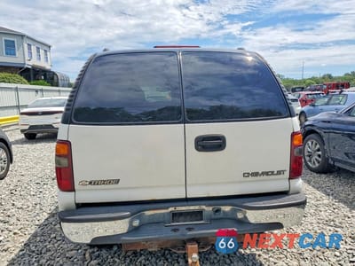 Zdjęcie 6 z 13 samochodu: 2003 CHEVROLET TAHOE K1500 VIN:1GNEK13V53J291405 - miniatura