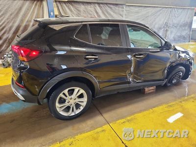 Trzecie zdjęcie samochodu z tyłu: 2022 BUICK ENCORE GX PREFERRED VIN:KL4MMBS26NB115580 - miniatura