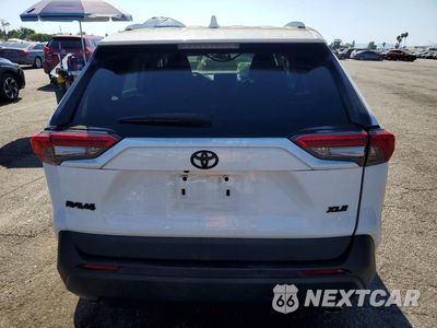 Zdjęcie 6 z 13 samochodu: 2024 TOYOTA RAV4 XLE VIN:2T3W1RFVXRW302404 - miniatura