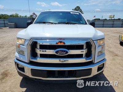 Piąte zdjęcie samochodu w środku: 2017 FORD F150 SUPERCREW VIN:1FTEW1EF2HFA76920 - miniatura