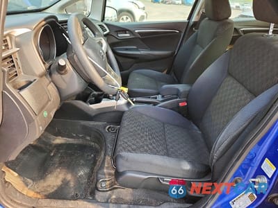 Zdjęcie 7 z 13 samochodu: 2015 HONDA FIT LX VIN:3HGGK5H52FM786073 - miniatura