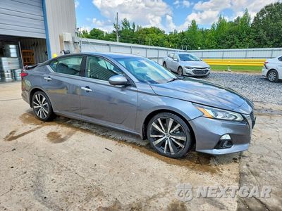 Czwarte zdjęcie samochodu z boku: 2020 NISSAN ALTIMA PLATINUM VIN:1N4BL4FV8LC121488 - miniatura
