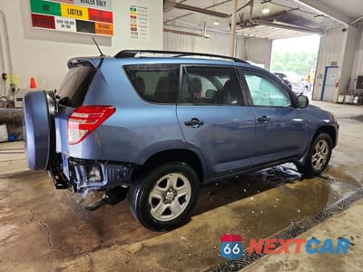 Trzecie zdjęcie samochodu z tyłu: 2011 TOYOTA RAV4 BASE VIN:2T3BF4DV6BW177557 - miniatura