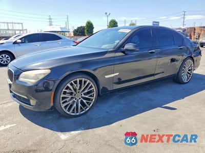 2013 BMW 740 I WBAYA6C54DC995183 - główne zdjęcie licytacji z USA - miniatura