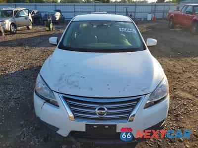 Piąte zdjęcie samochodu w środku: 2014 NISSAN SENTRA S VIN:3N1AB7AP0EL686380 - miniatura