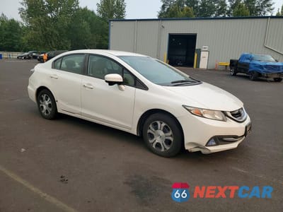 Czwarte zdjęcie samochodu z boku: 2015 HONDA CIVIC HYBRID L VIN:19XFB4F35FE000590 - miniatura